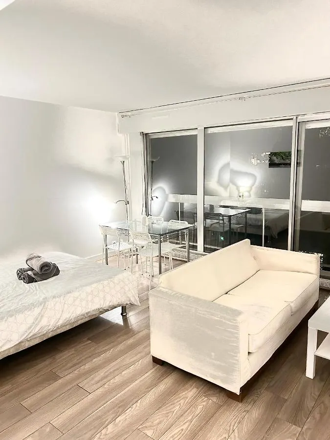 Apartments Tour Eiffel Place Cambronne Paris